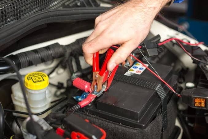 Vehicle jumpstart assistance